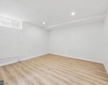 925 Maple Avenue - Photo Thumbnail 20