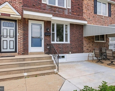 925 Maple Avenue - Photo Thumbnail 2