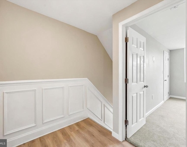 925 Maple Avenue - Photo Thumbnail 15