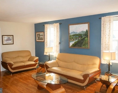 555 Northbrook Road - Photo Thumbnail 2