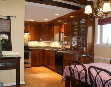 555 Northbrook Road - Photo Thumbnail 3