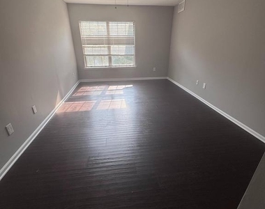 7015 Shepherds Way - Photo Thumbnail 8