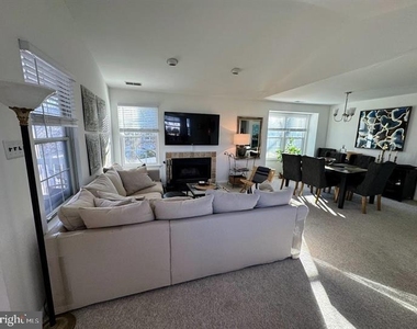 1659 Trellis Circle - Photo Thumbnail 10
