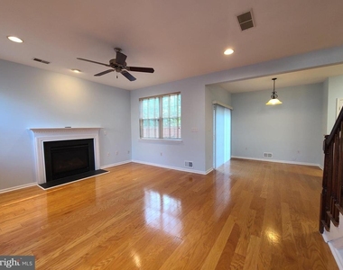 16 Scarlet Oak Drive - Photo Thumbnail 8