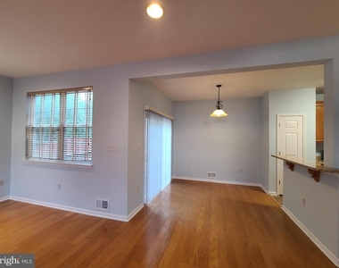16 Scarlet Oak Drive - Photo Thumbnail 7
