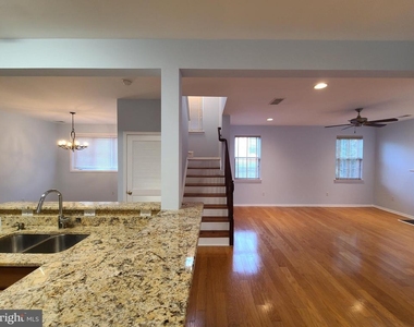 16 Scarlet Oak Drive - Photo Thumbnail 10