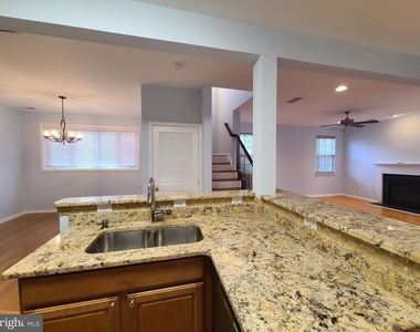 16 Scarlet Oak Drive - Photo Thumbnail 12