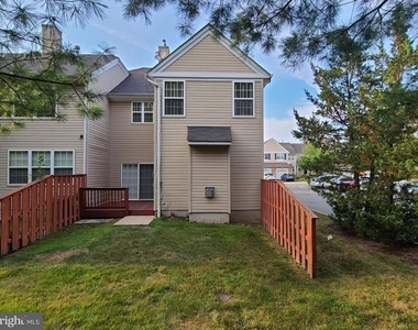 16 Scarlet Oak Drive - Photo Thumbnail 25