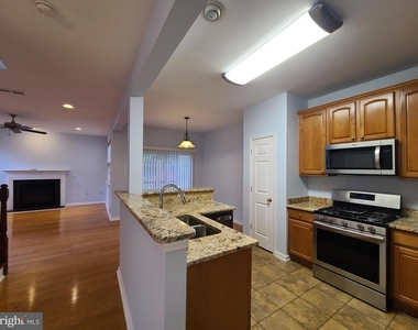 16 Scarlet Oak Drive - Photo Thumbnail 11