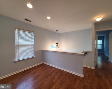 16 Scarlet Oak Drive - Photo Thumbnail 13