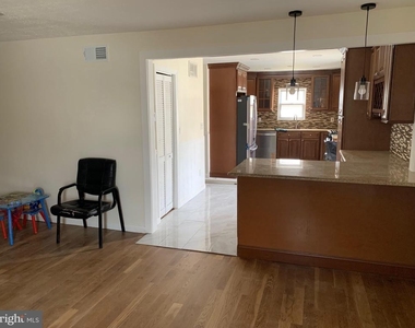 18 Brookfield Drive - Photo Thumbnail 7