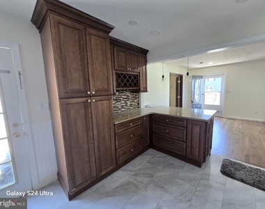 18 Brookfield Drive - Photo Thumbnail 10