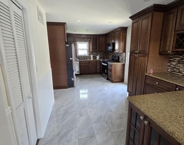 18 Brookfield Drive - Photo Thumbnail 8