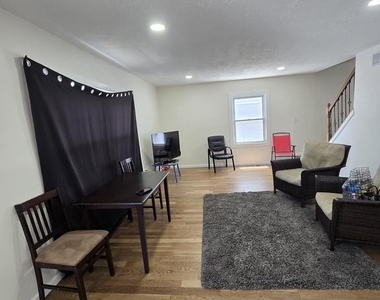 18 Brookfield Drive - Photo Thumbnail 2