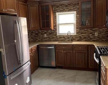 18 Brookfield Drive - Photo Thumbnail 11