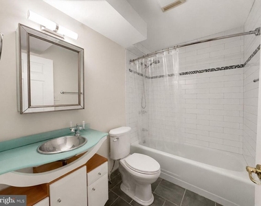 2112 Sayre Drive - Photo Thumbnail 18