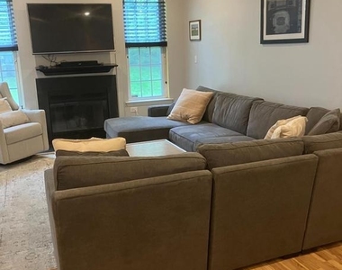 7161 Elm Court - Photo Thumbnail 4