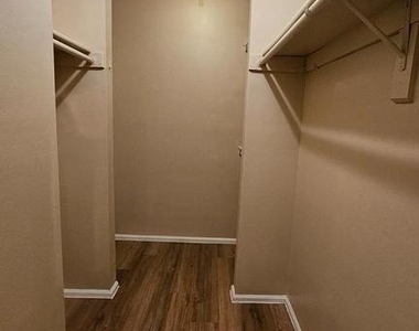 39 Juniper Way - Photo Thumbnail 13