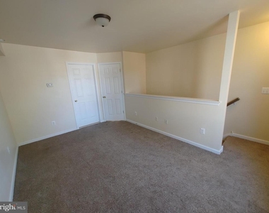 186 Passaic Street - Photo Thumbnail 3