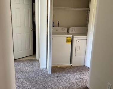 170 Frederic Court - Photo Thumbnail 9