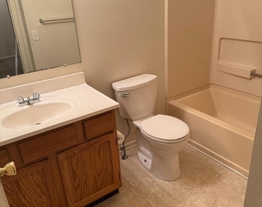 170 Frederic Court - Photo Thumbnail 8