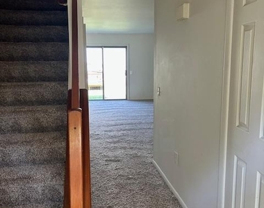 170 Frederic Court - Photo Thumbnail 1