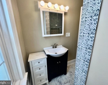 40 Lincoln Avenue - Photo Thumbnail 14
