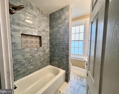 40 Lincoln Avenue - Photo Thumbnail 7