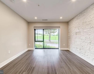 145 Riverhaven Drive - Photo Thumbnail 15
