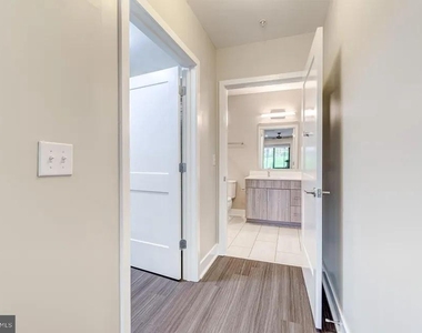 145 Riverhaven Drive - Photo Thumbnail 20