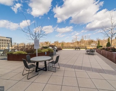 145 Riverhaven Drive - Photo Thumbnail 53