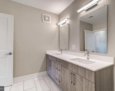 145 Riverhaven Drive - Photo Thumbnail 37