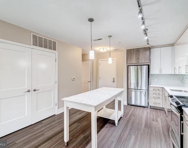 145 Riverhaven Drive - Photo Thumbnail 8
