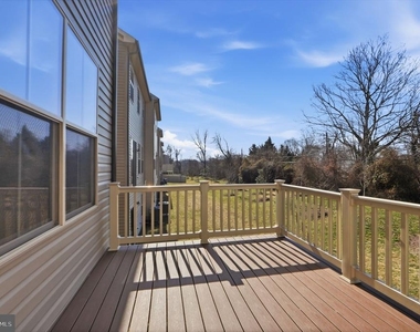 16428 Fife Way - Photo Thumbnail 18