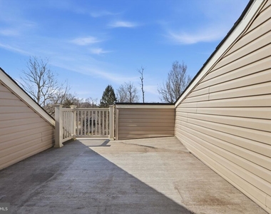 16428 Fife Way - Photo Thumbnail 47
