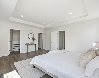 16428 Fife Way - Photo Thumbnail 23