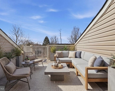 16428 Fife Way - Photo Thumbnail 48