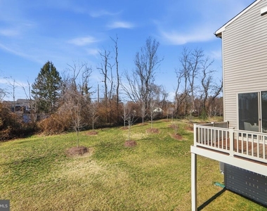 16428 Fife Way - Photo Thumbnail 52