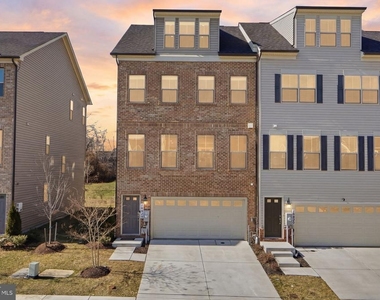 16428 Fife Way - Photo Thumbnail 1
