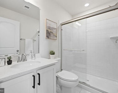 16428 Fife Way - Photo Thumbnail 36