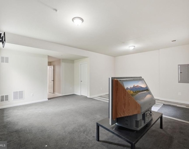 4827 Forest Pines Drive - Photo Thumbnail 4