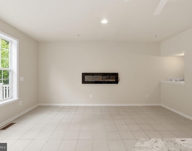 4827 Forest Pines Drive - Photo Thumbnail 12