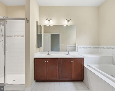 4827 Forest Pines Drive - Photo Thumbnail 23