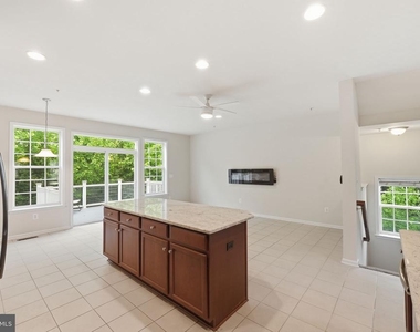 4827 Forest Pines Drive - Photo Thumbnail 11