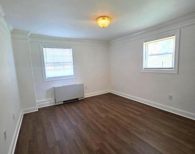 4507 Romlon Street - Photo Thumbnail 9