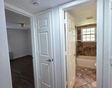 4507 Romlon Street - Photo Thumbnail 6
