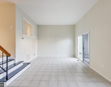 6403 Entwood Court - Photo Thumbnail 5