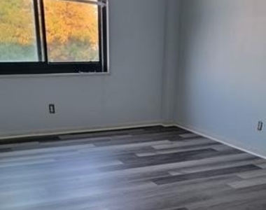 3450 Toledo Terrace - Photo Thumbnail 5