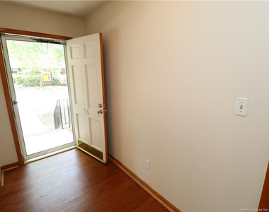 116 Shirley Drive - Photo Thumbnail 4