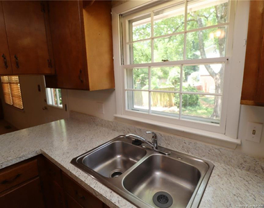 116 Shirley Drive - Photo Thumbnail 15